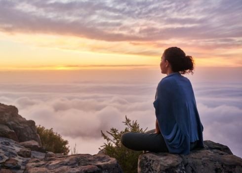 5 Cara Tetap Tenang, Cerdas dan Naik Level di Tengah Lingkungan Negatif 1 Level di Tengah Lingkungan